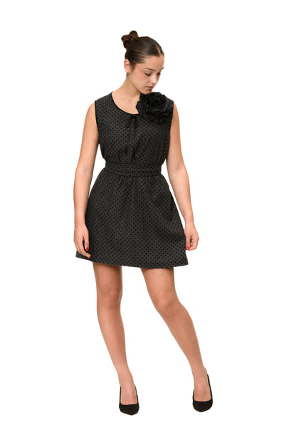 Abito corto nero a pois, tessuto in lana
