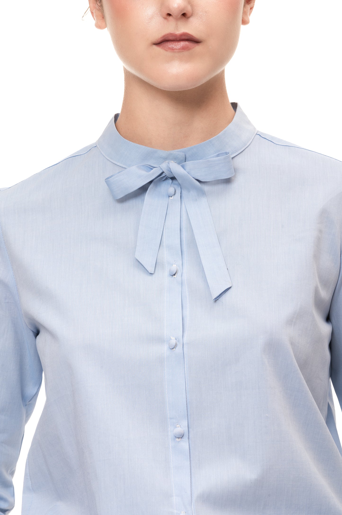 camicia celeste da donna con fiocco