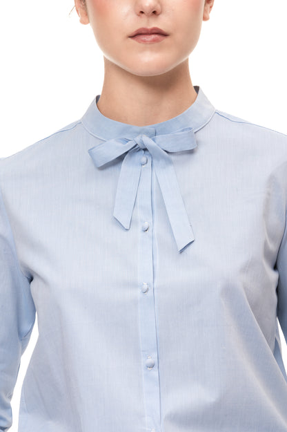 camicia celeste da donna con fiocco